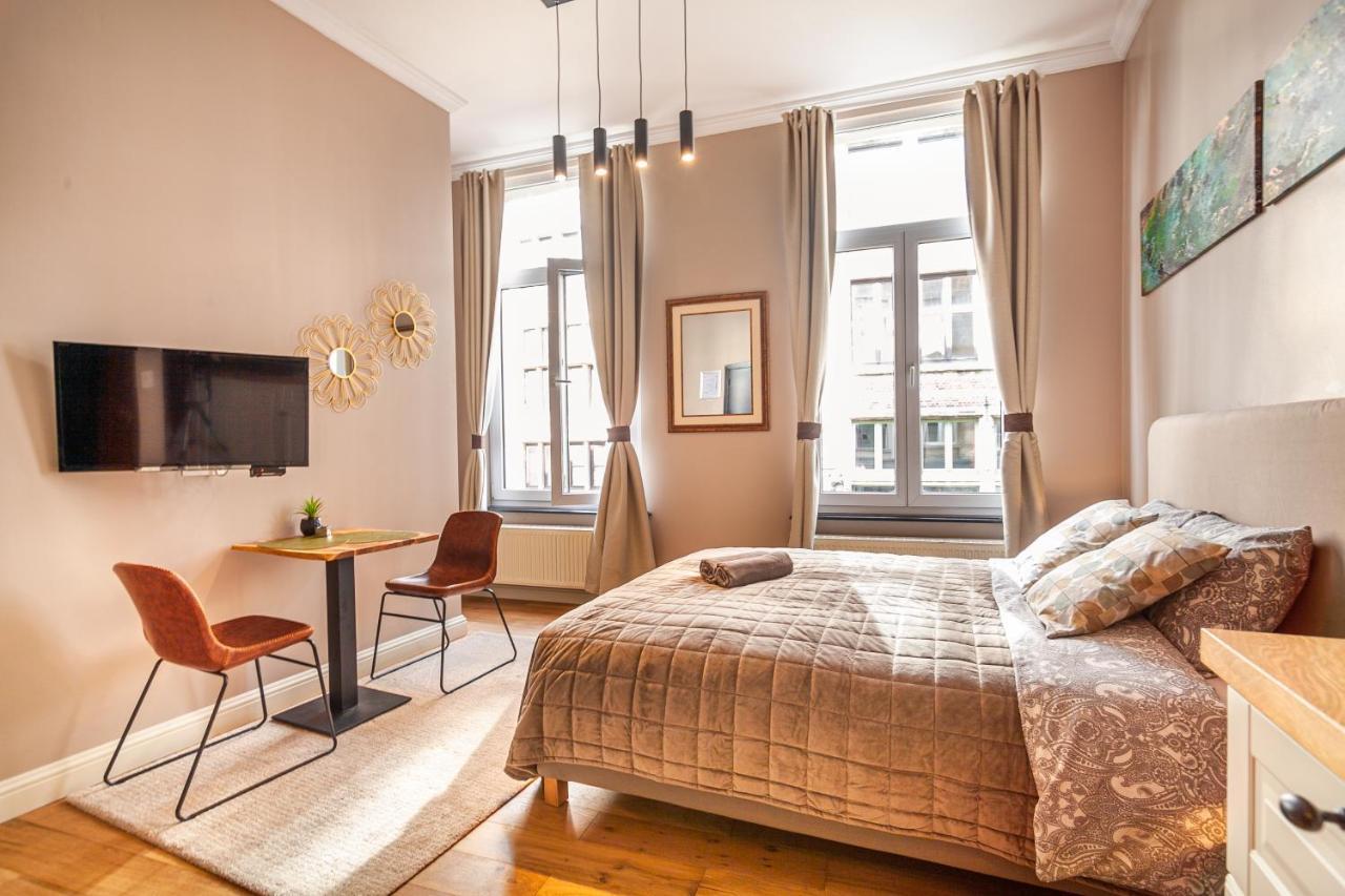 Luxury Suites Boutique By Rikas Hotels アントウェルペン エクステリア 写真