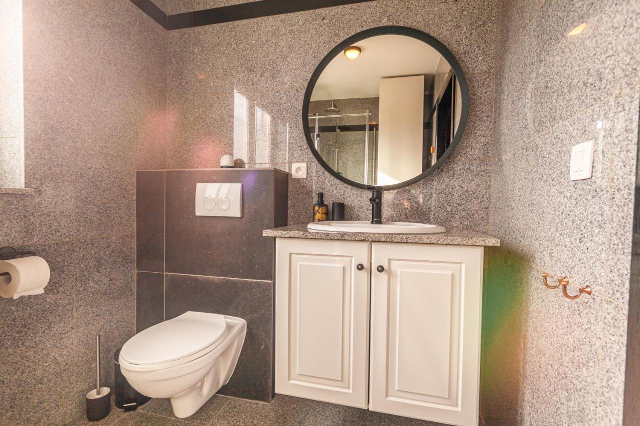 Luxury Suites Boutique By Rikas Hotels アントウェルペン エクステリア 写真