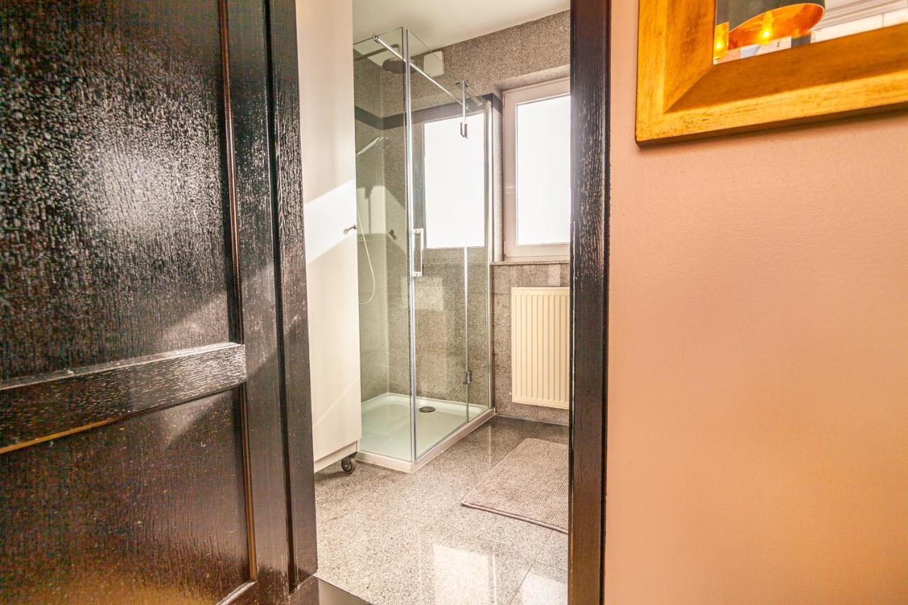 Luxury Suites Boutique By Rikas Hotels アントウェルペン エクステリア 写真